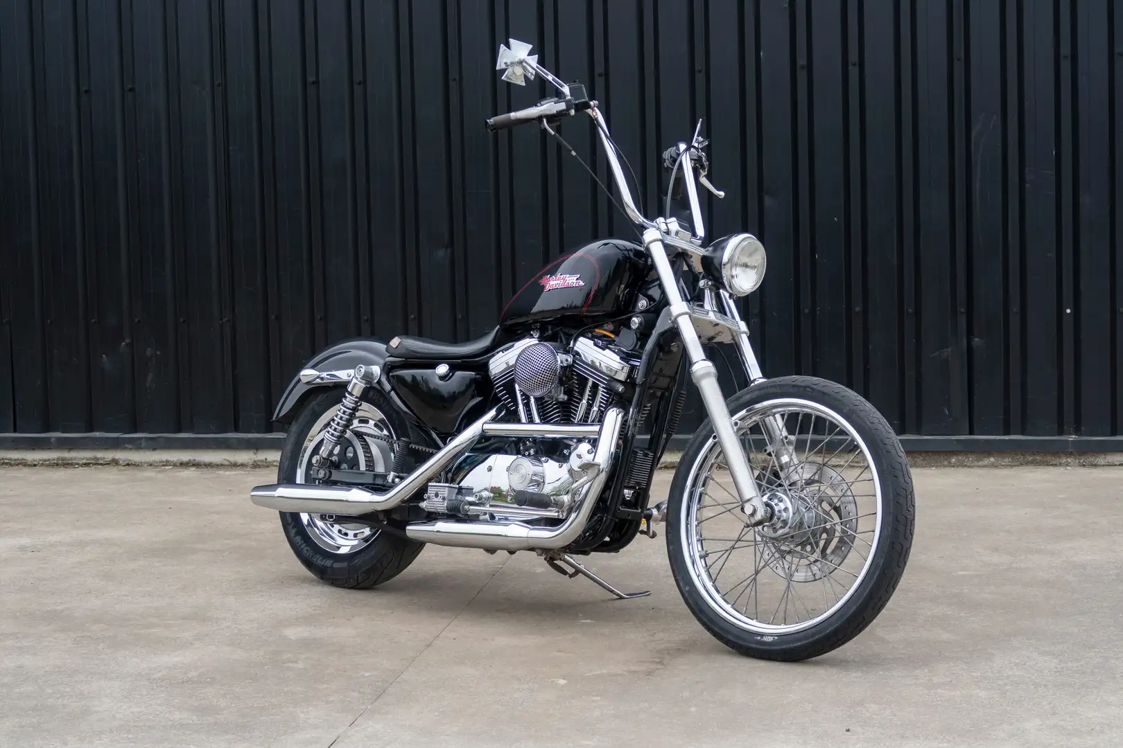 Harley-Davidson Sportster 1200 1200XL Custom Black - 2