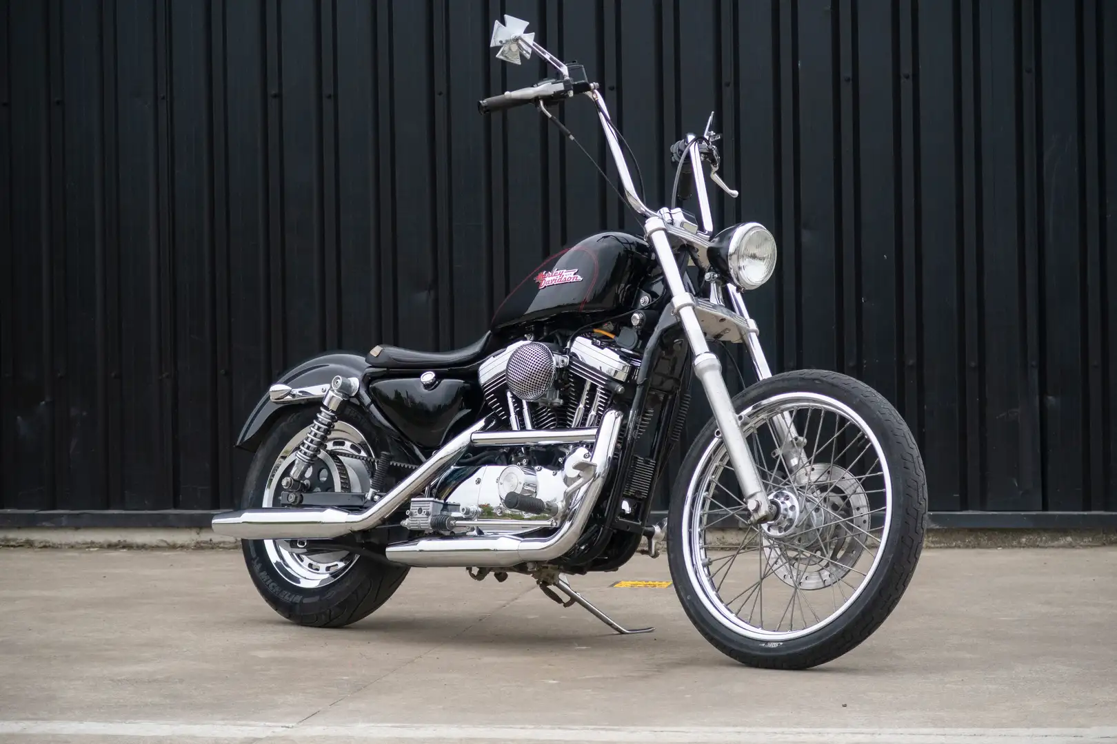 Harley-Davidson Sportster 1200 1200XL Custom Black - 1