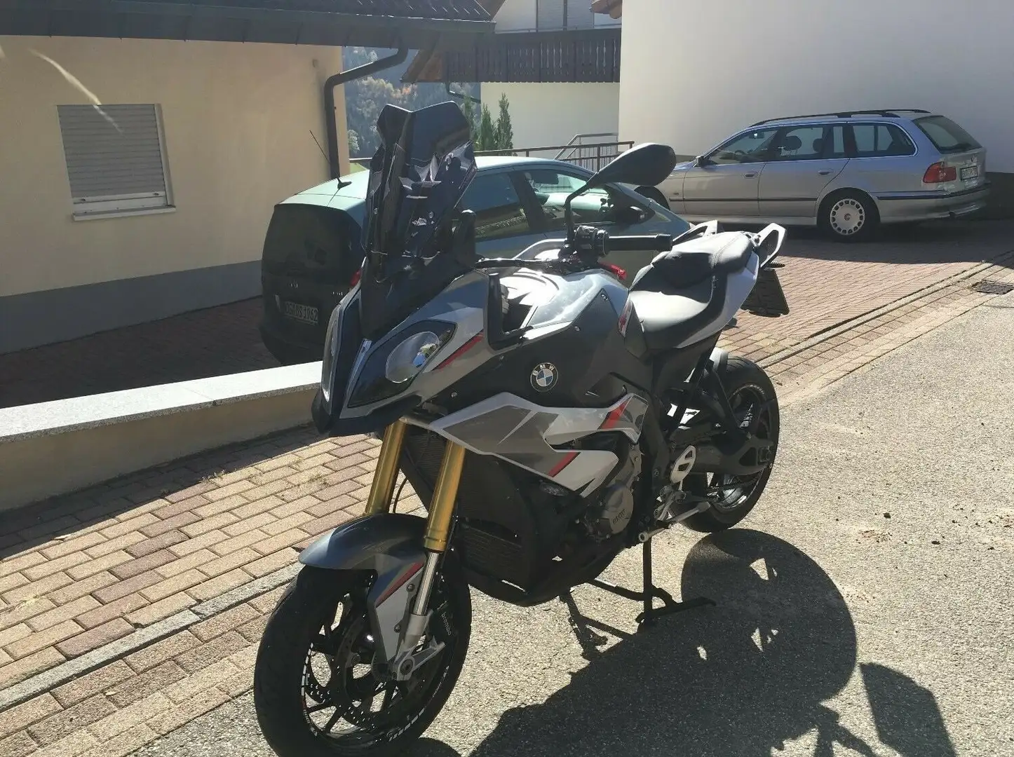 BMW S 1000 XR Белый - 2