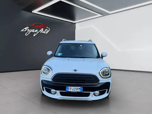 MINI Countryman view 2