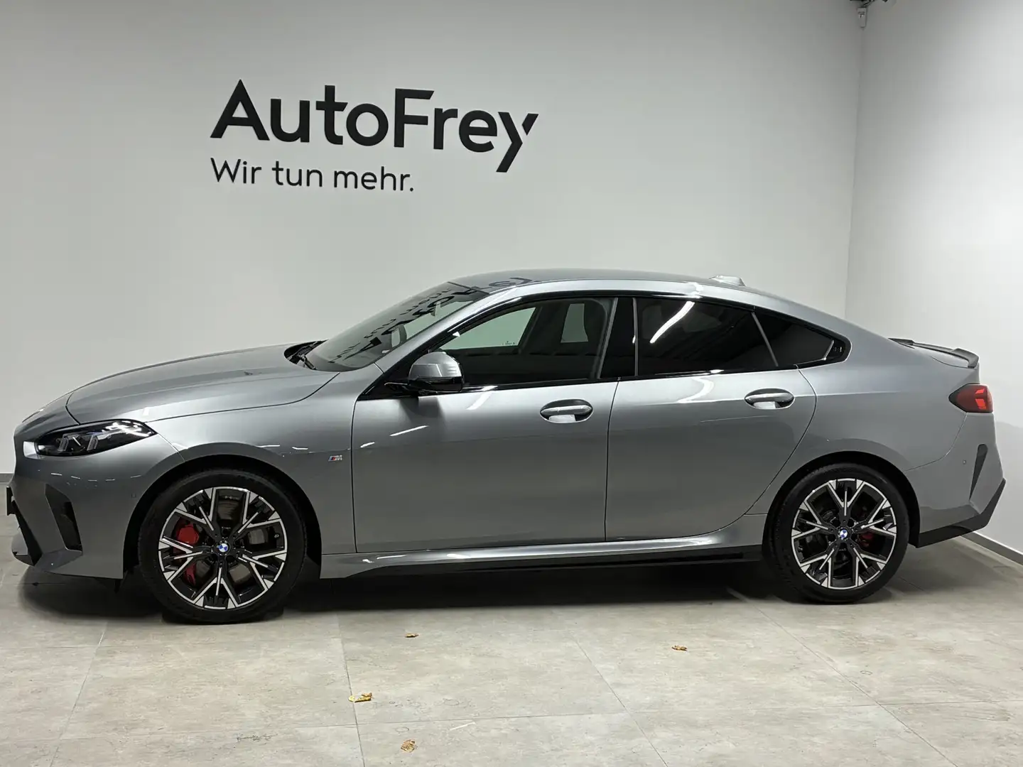 BMW 218 d Grau - 2