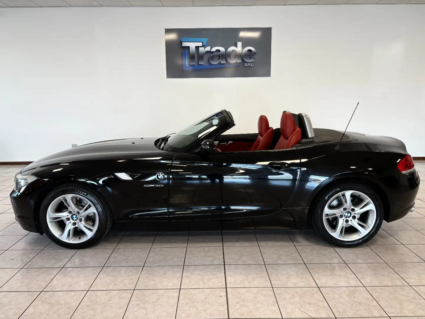 BMW Z4 Z4 sDrive30i Schwarz - 1