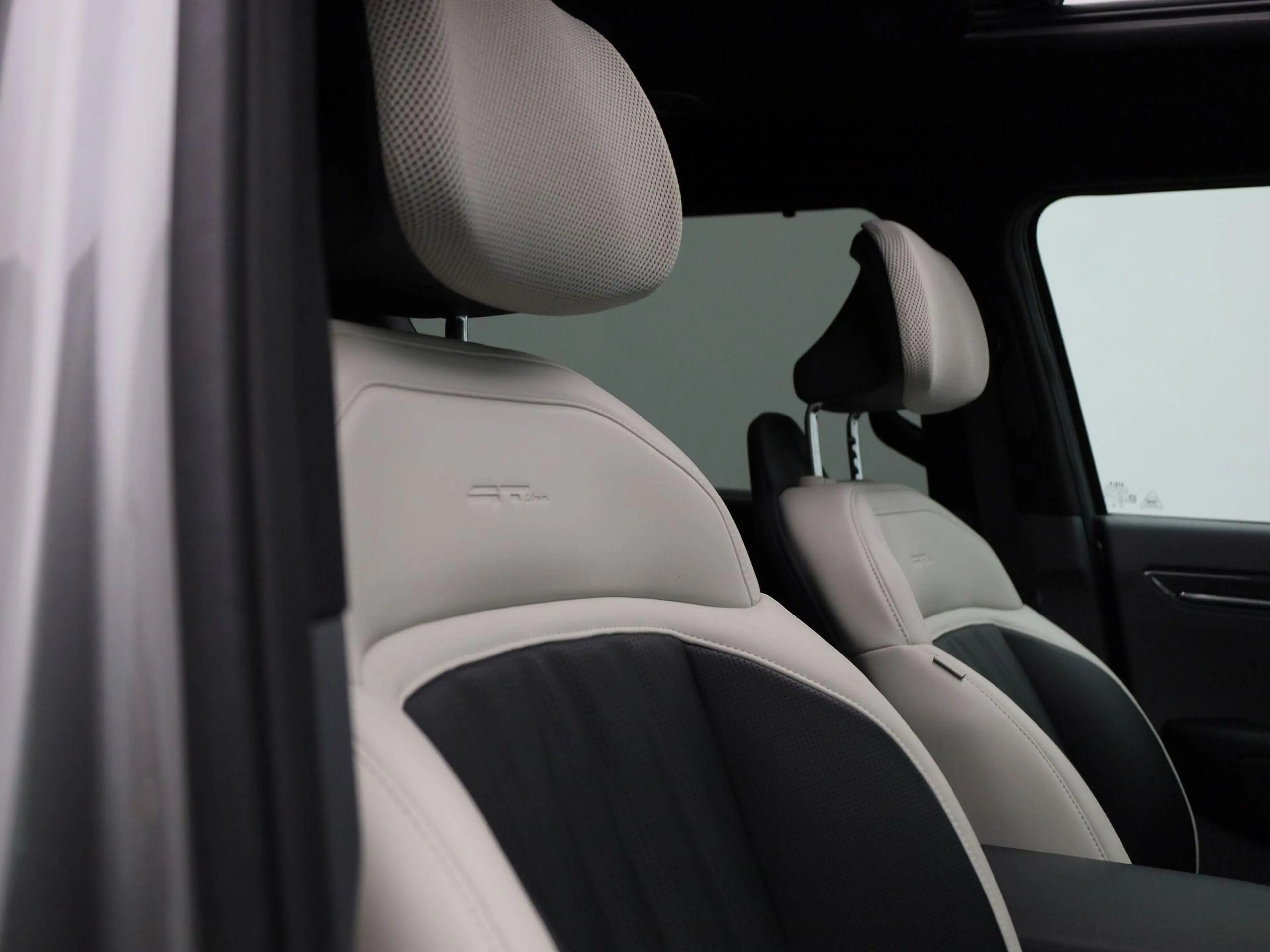 Kia EV9 GT-Line AWD 99.8 kWh 384 PK | LED Matrix | LM Velg — photo 12