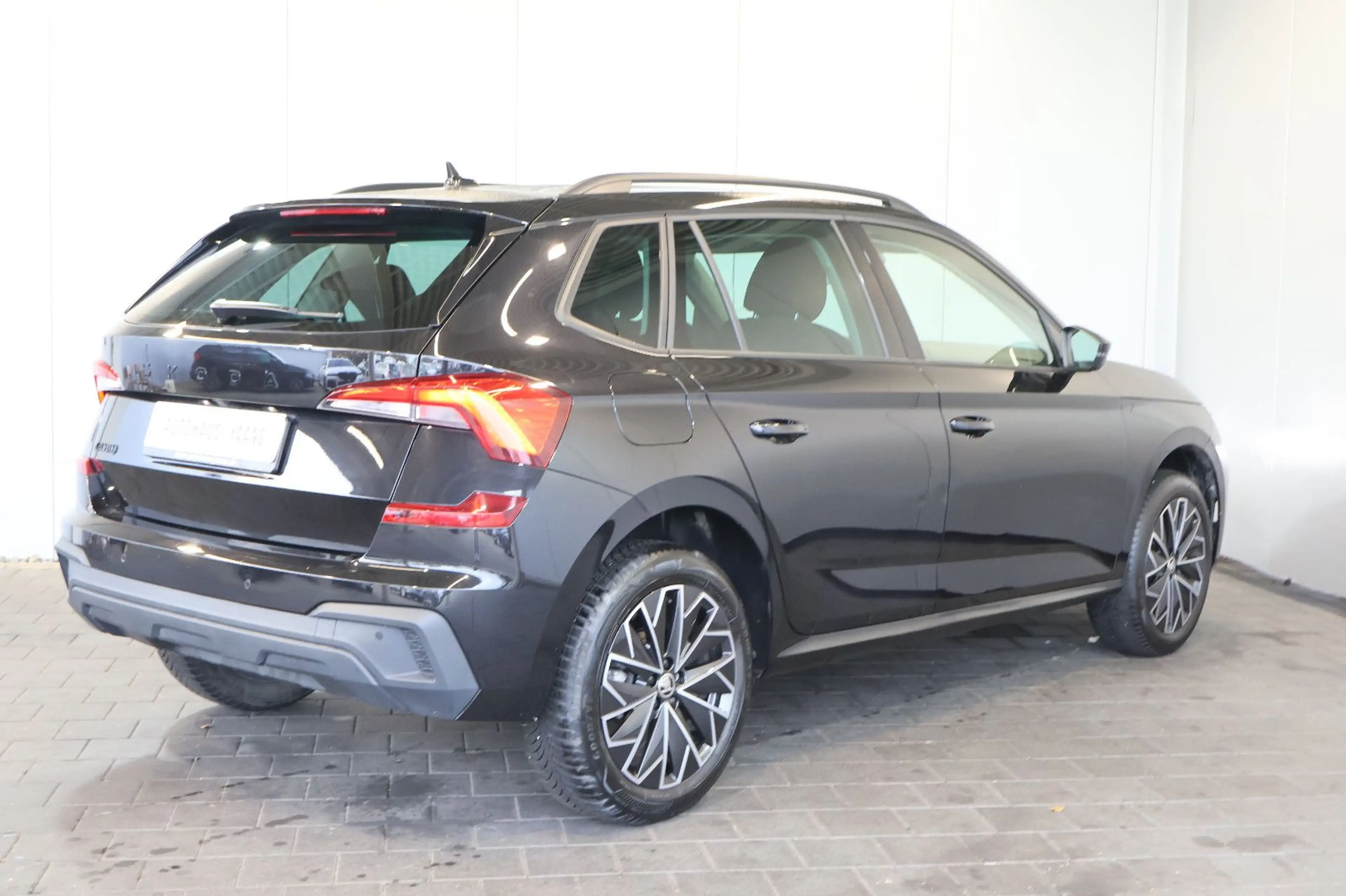 Skoda Kamiq 1.0 TSI Selection AID+KEY+KAM+LED+CARPLAY — photo 4