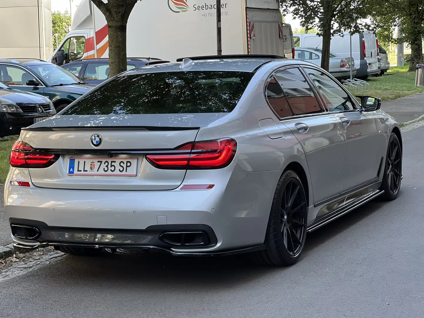 BMW 730 730d xDrive G11 M-Performance Silber - 2