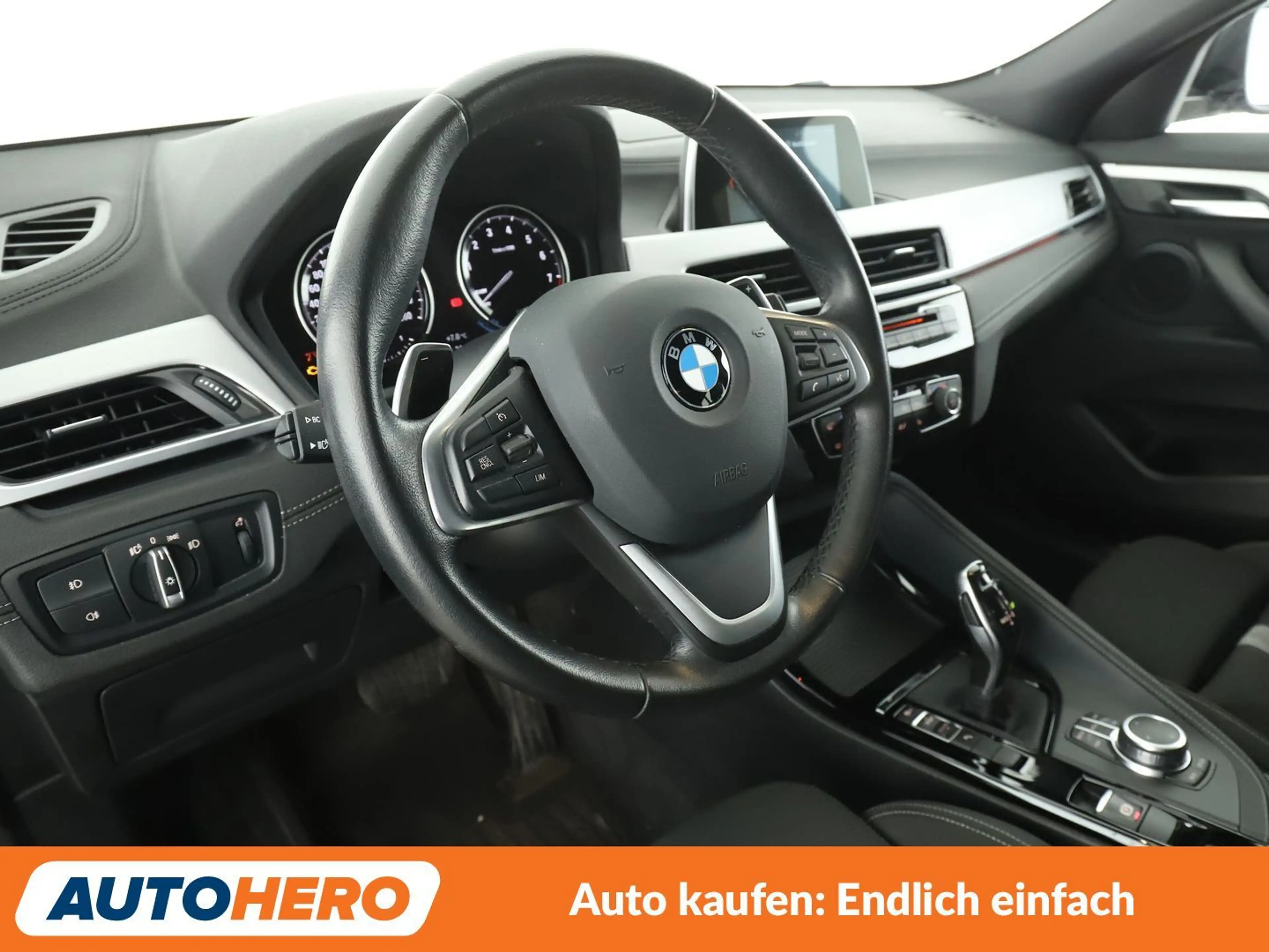 BMW X2 sDrive 20i Advantage Plus Aut.*NAVI*CAM* — photo 11