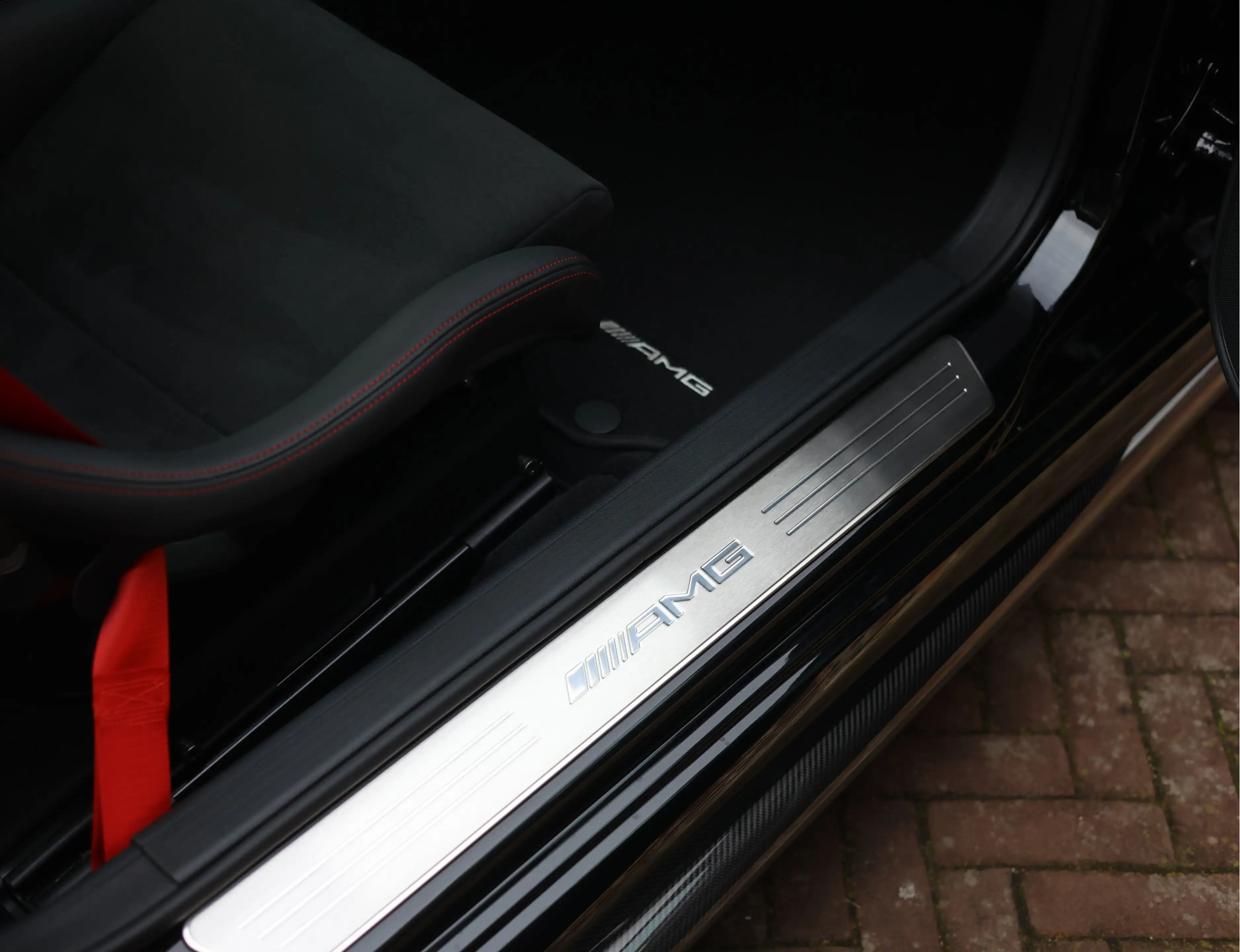 Mercedes-Benz C 63 AMG Coupé Black Series — photo 37