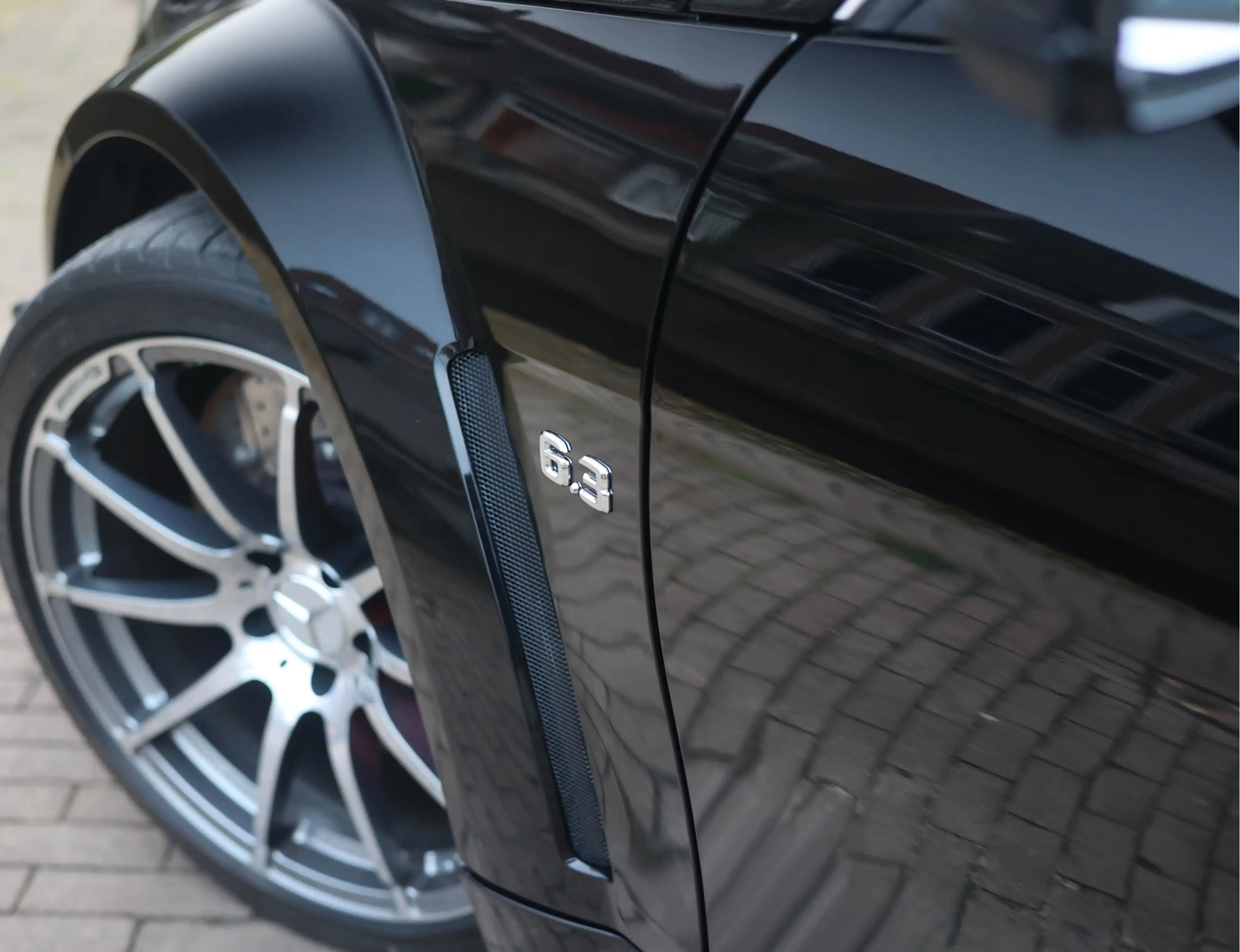 Mercedes-Benz C 63 AMG Coupé Black Series — photo 32