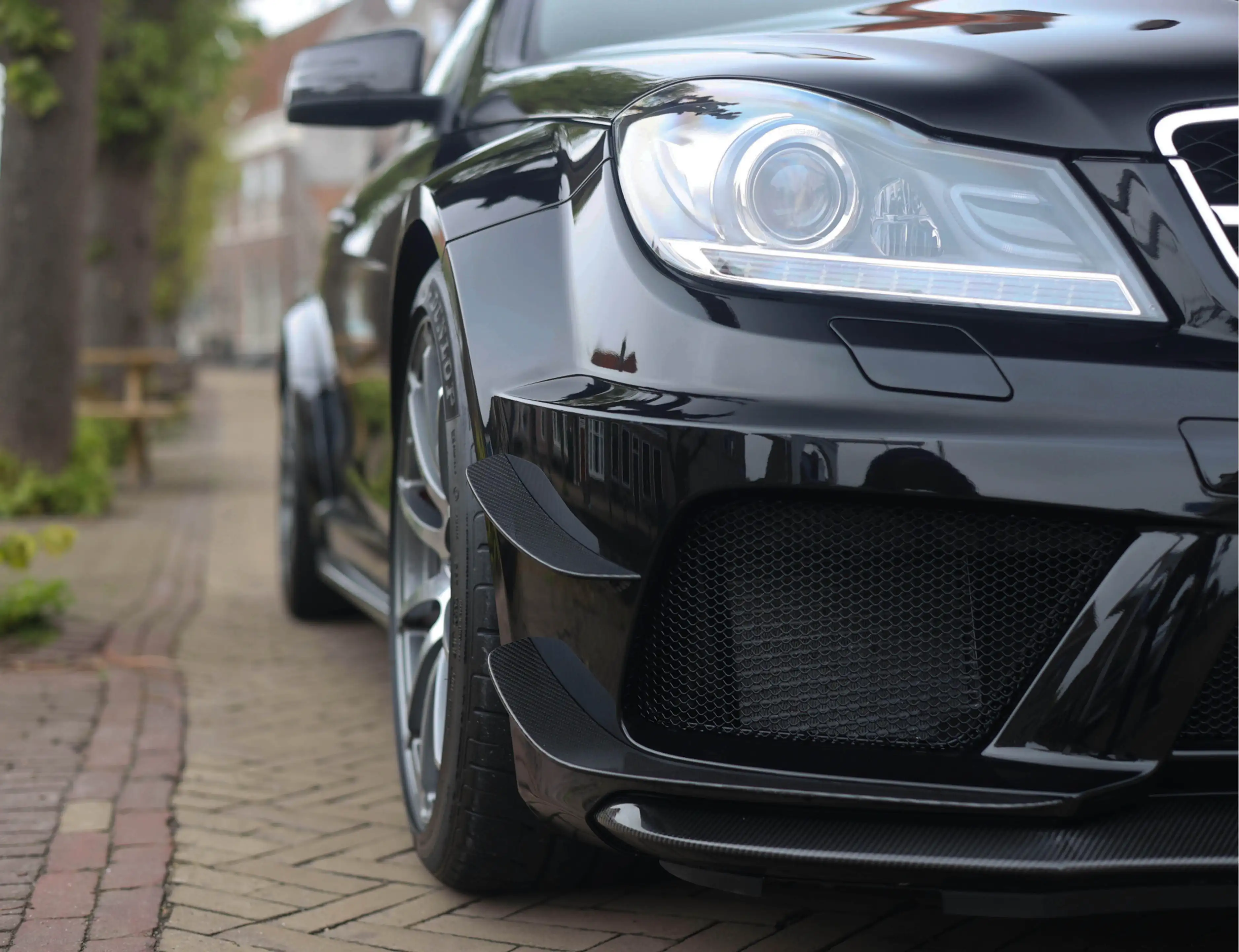 Mercedes-Benz C 63 AMG Coupé Black Series — photo 29