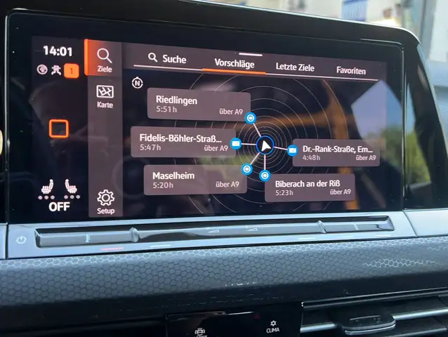 Volkswagen Golf view 6
