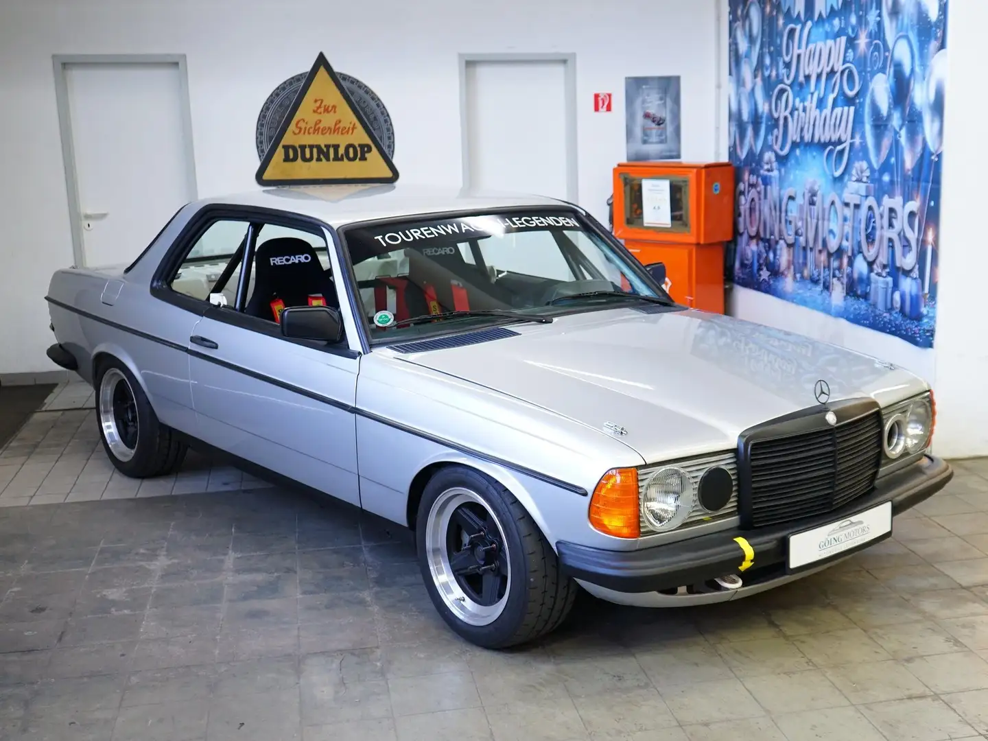 Mercedes-Benz 280 C123 Rennwagen Neuaufbau auf Rohkarosse mit H-Kenn Silber - 1