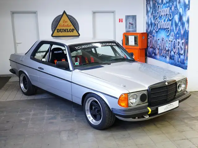 Mercedes-Benz 280 C123 Rennwagen Neuaufbau auf Rohkarosse mit H-Kenn