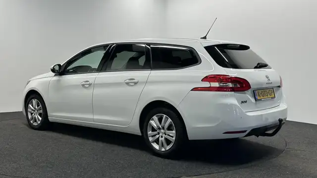 Peugeot 308 SW view 9