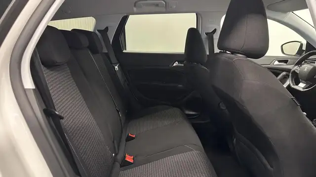 Peugeot 308 SW view 5