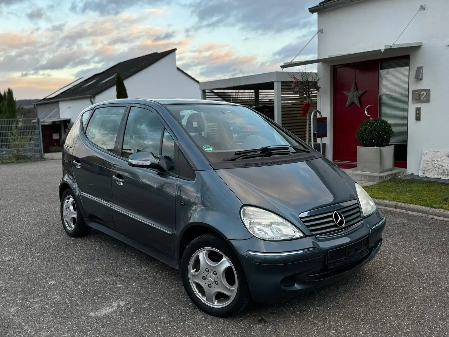 Mercedes-Benz A 160 L Elegance AUTOMATIK, ! BITTE LESEN ! Grau - 1
