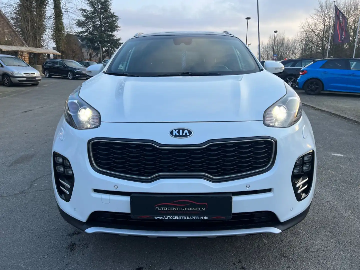 Kia Sportage GT-Line 4WD (AHK-Pano-NAVI-XEN-KAMERA) Weiß - 2