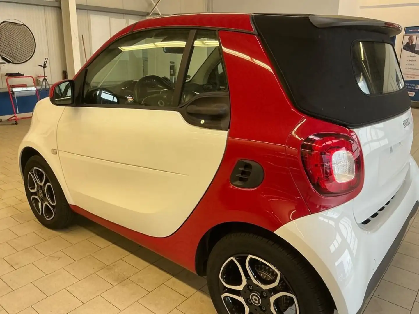 smart forTwo 0.9 90CV PRIME CABRIO PELLE NAVI Bianco - 2