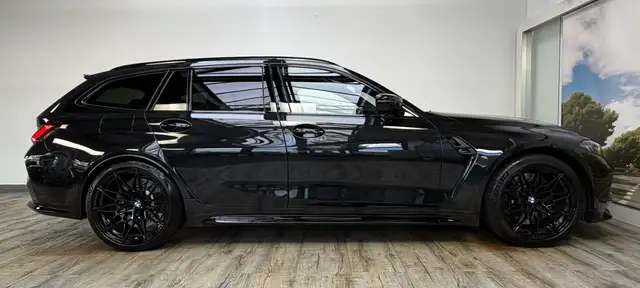 BMW M3 view 4
