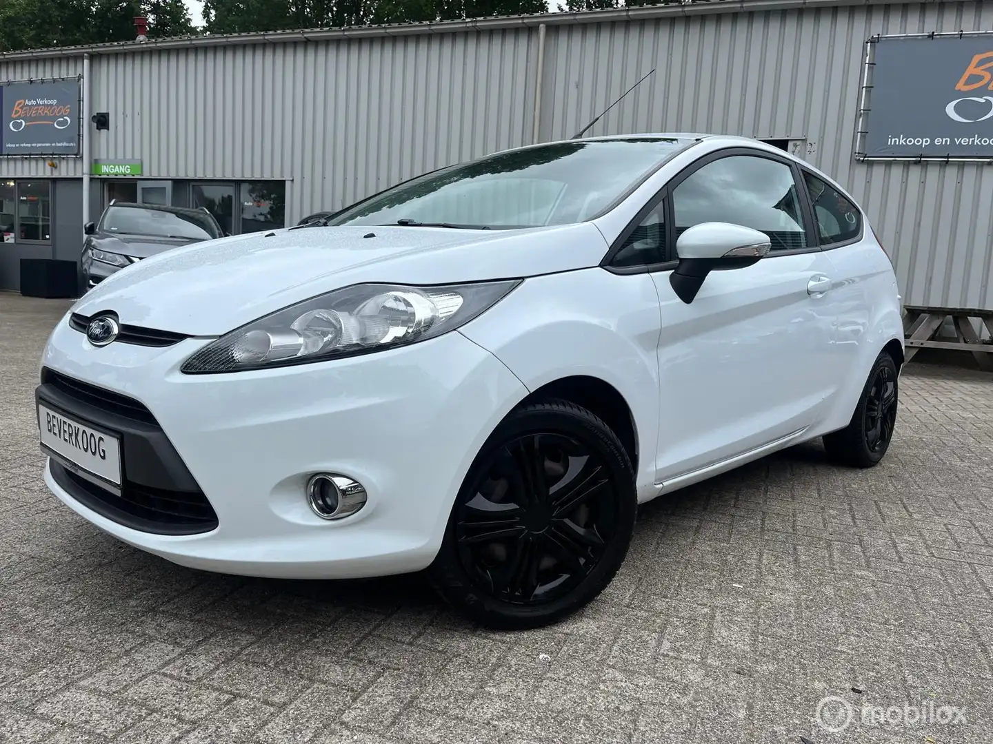 Ford Fiesta 1.25 /White Edition 6/12 m garantie Blanco - 1
