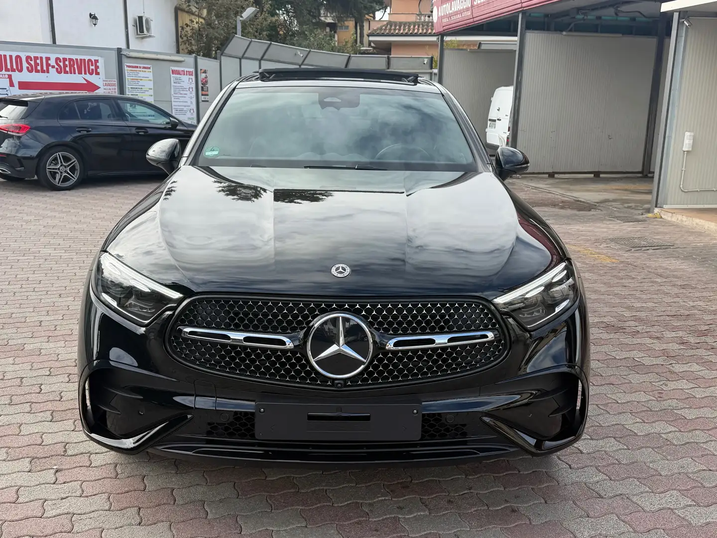 Mercedes-Benz GLC 300 COUPE’ 4MATIC AMG LINE PREMIUM PLUS TETTO PELLE Noir - 2