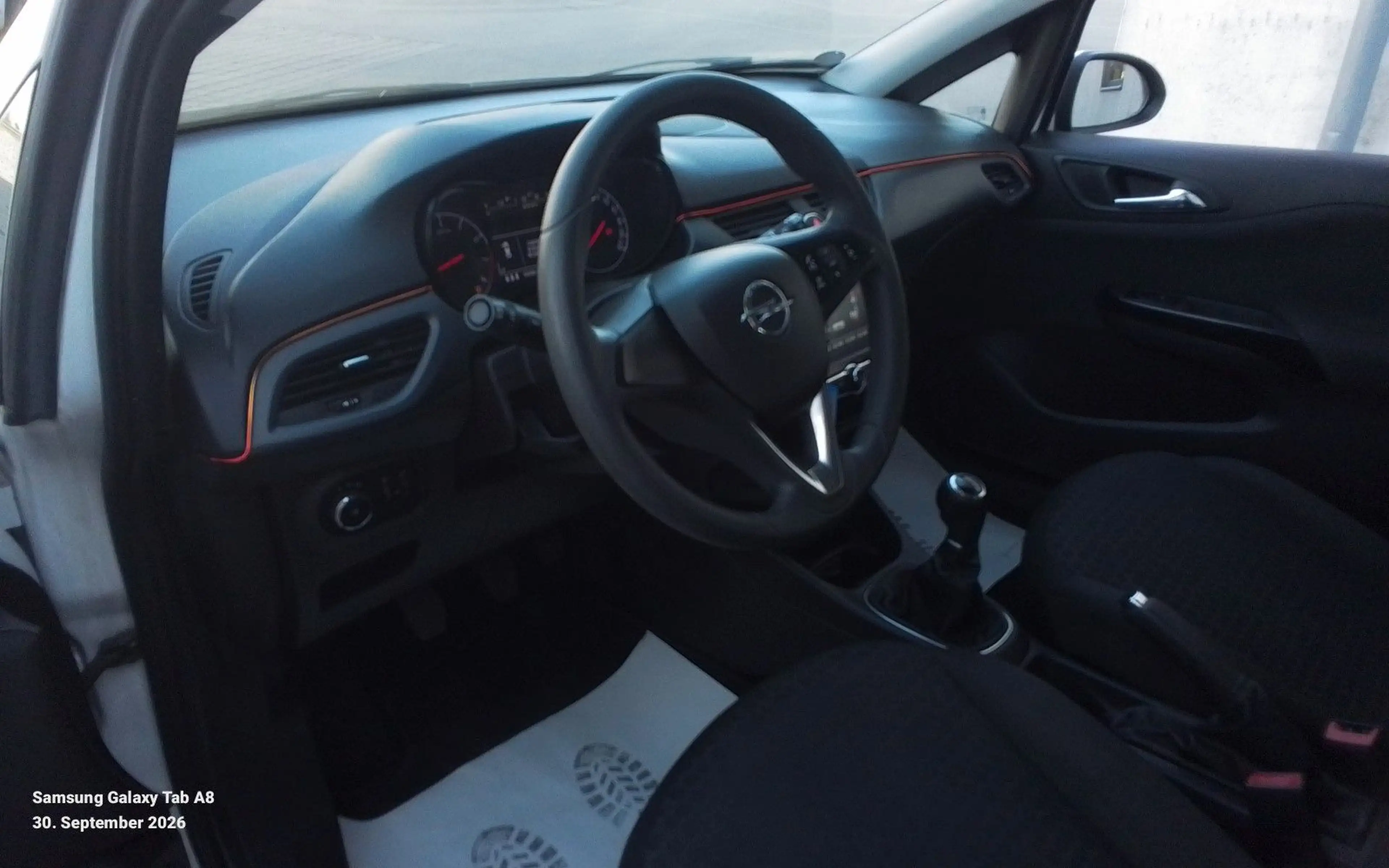 Opel Corsa E Edition — photo 8
