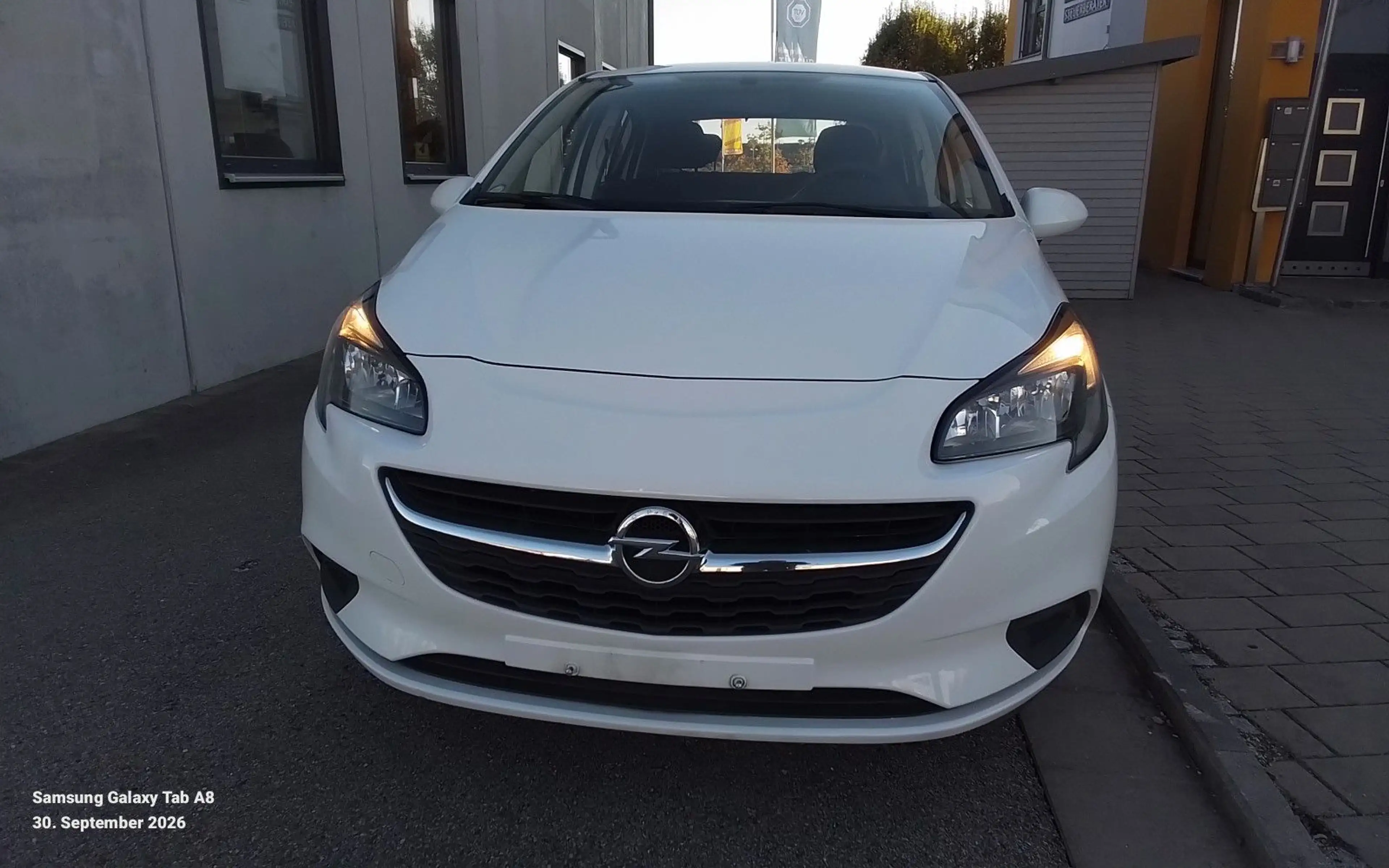 Opel Corsa E Edition — photo 3