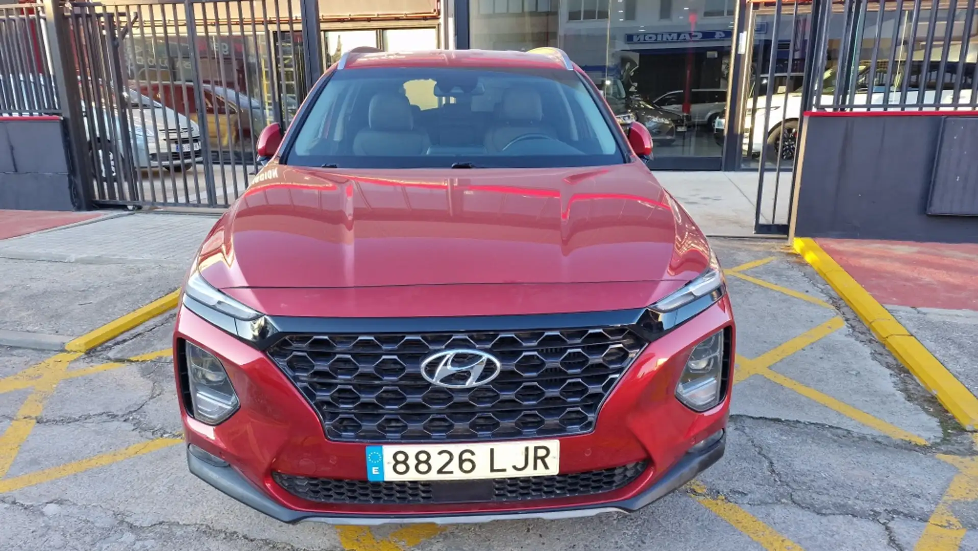 Hyundai SANTA FE Tm 2.2CRDi Tecno SR 4x2 Aut. Paars - 2