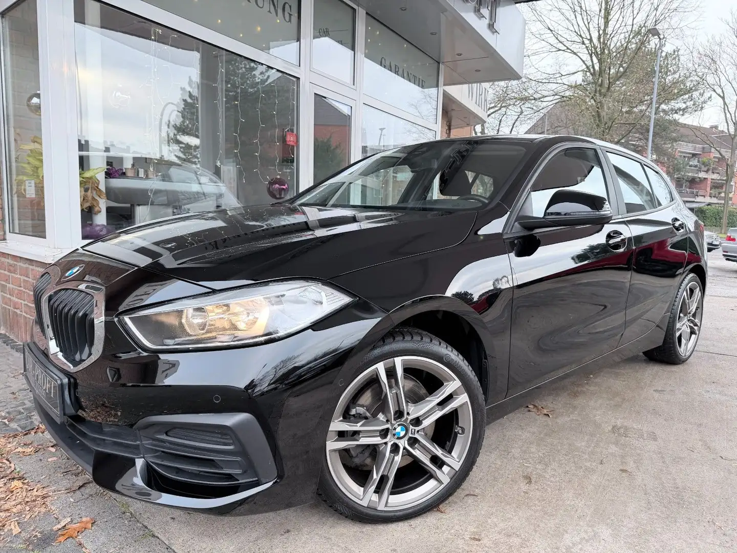 BMW 116 i Limousine Navi/Bluetooth/PDC/1.Hand Noir - 2