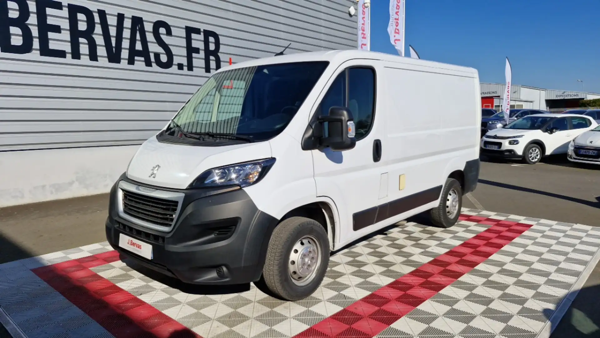 Peugeot Boxer FOURGON TOLE 330 L1H1 BLUEHDI 120 SS PREMIUM Blanc - 2