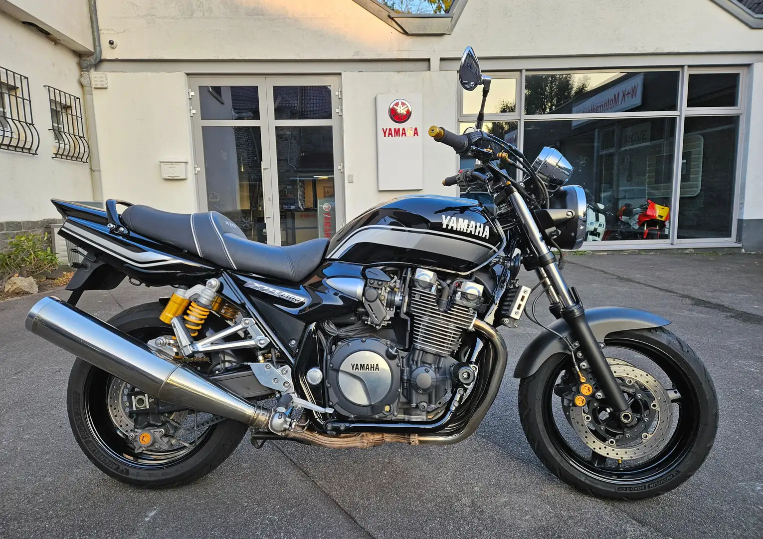 Yamaha XJR 1300 RN19 Černá - 1