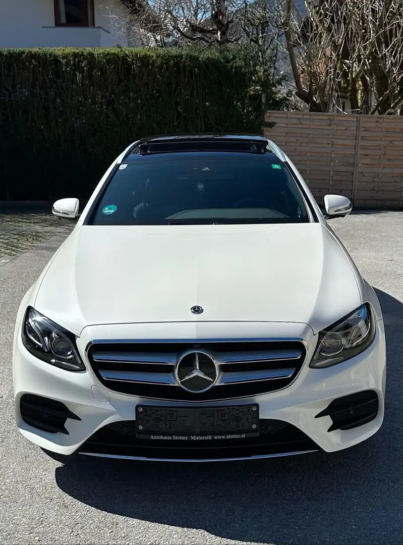 Mercedes-Benz E 220 d T Austria Edition 4MATIC Aut. Weiß - 2