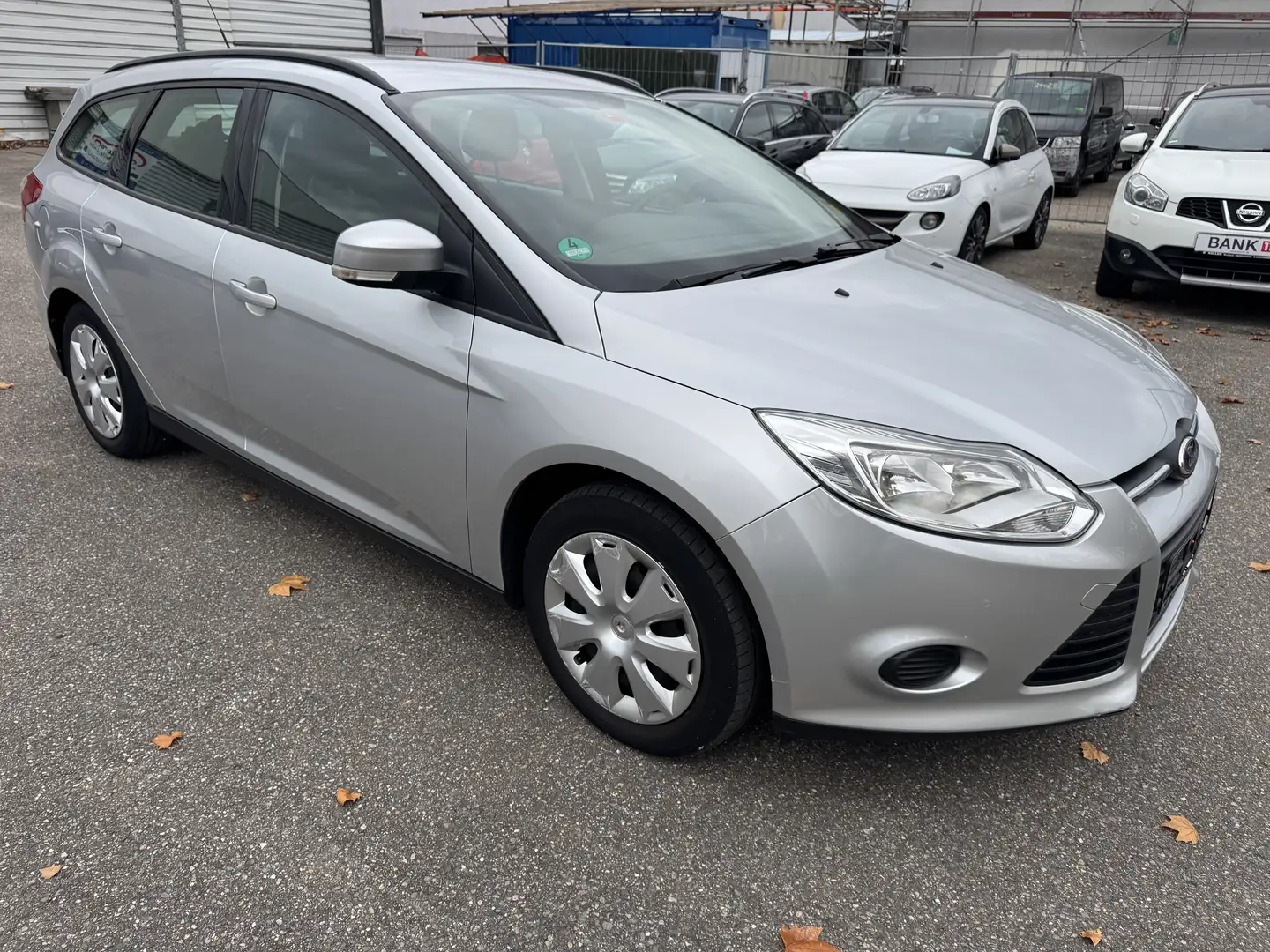 Ford Focus Trend. TÜV Neue Silber - 1