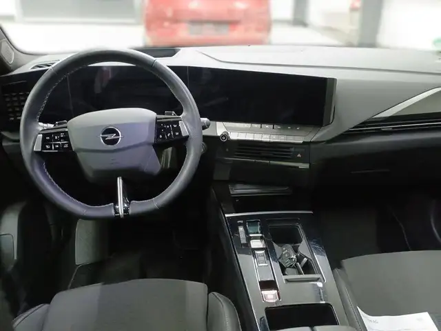 Opel Astra view 9