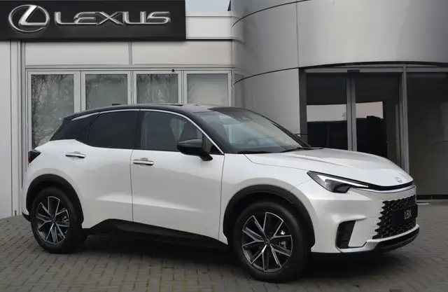 Lexus LBX Cool 2WD DIRECT LEVERBAAR ELEK-STOEL STOELVERWARMI