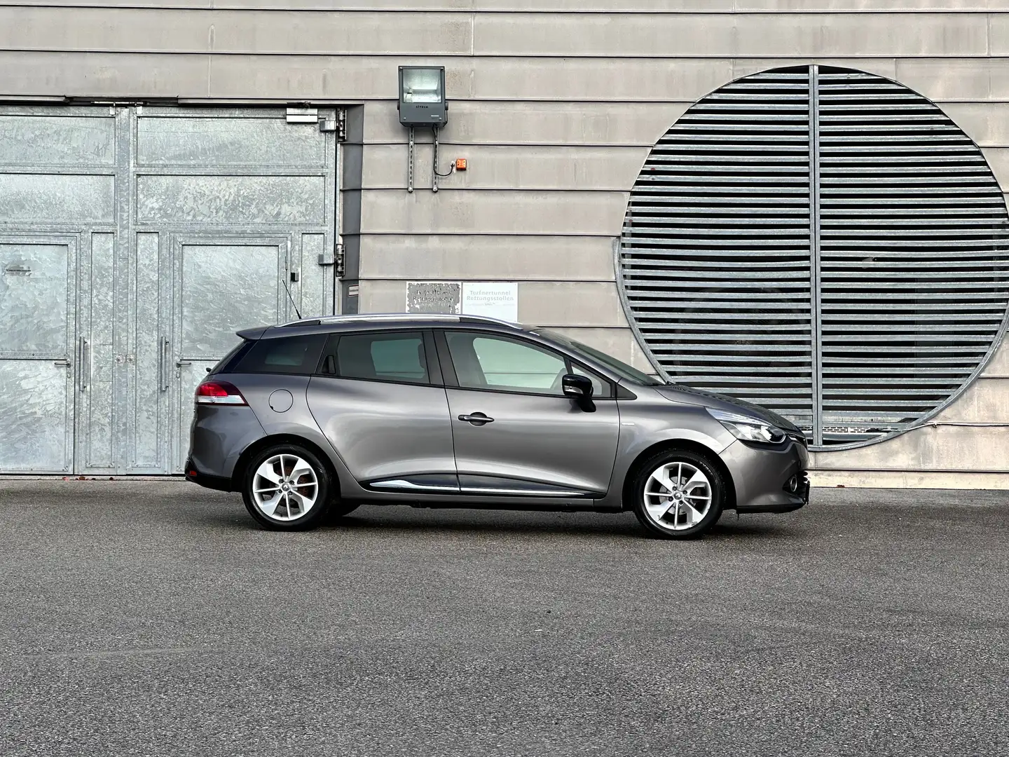 Renault Clio Limited / Klima / Benzin / 100tkm / Bluetooth Grau - 1