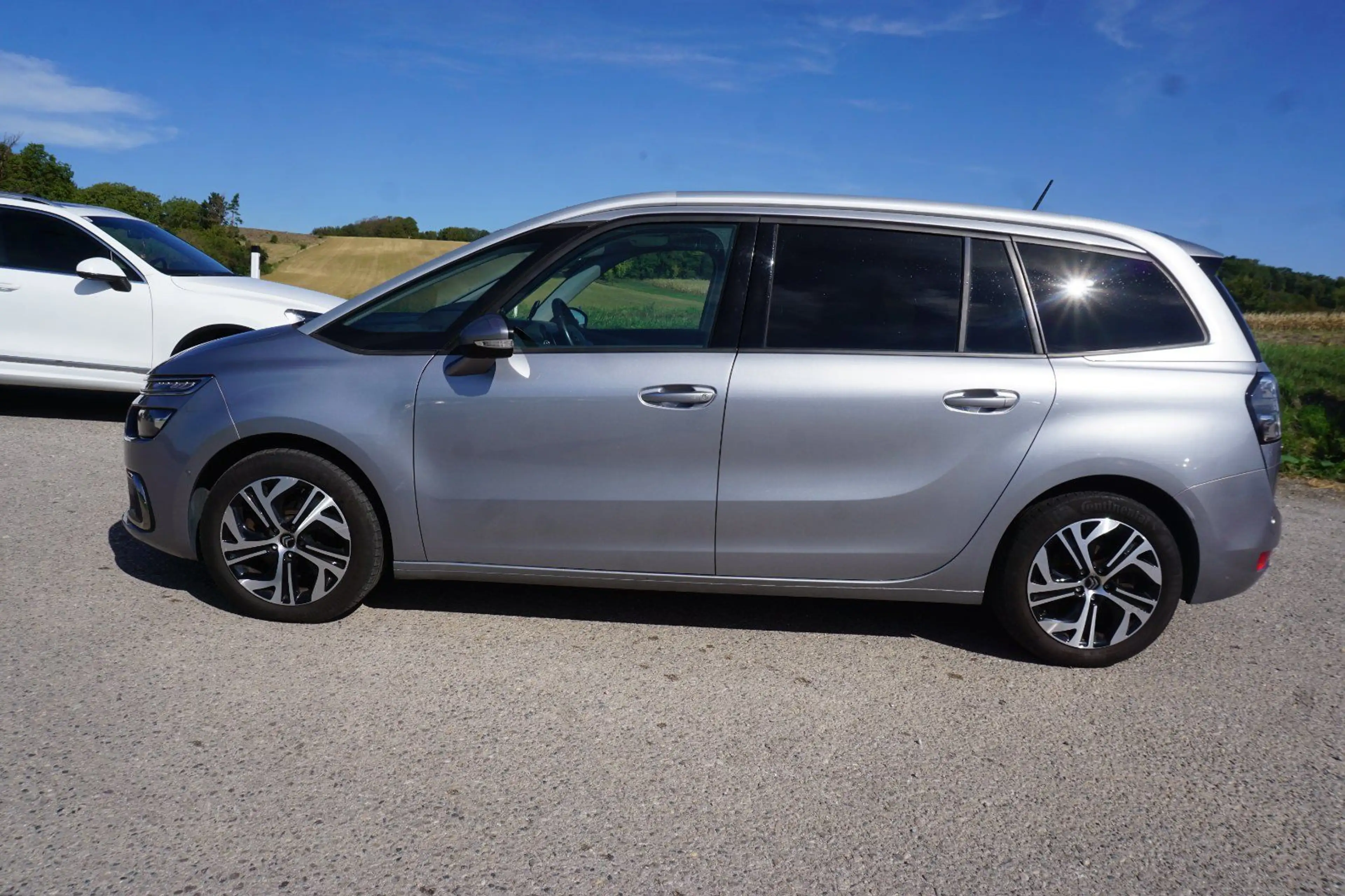 Citroen C4 SpaceTourer Grand C4 SpaceTourer Grand C4 Spacetourer BlueH... — photo 3