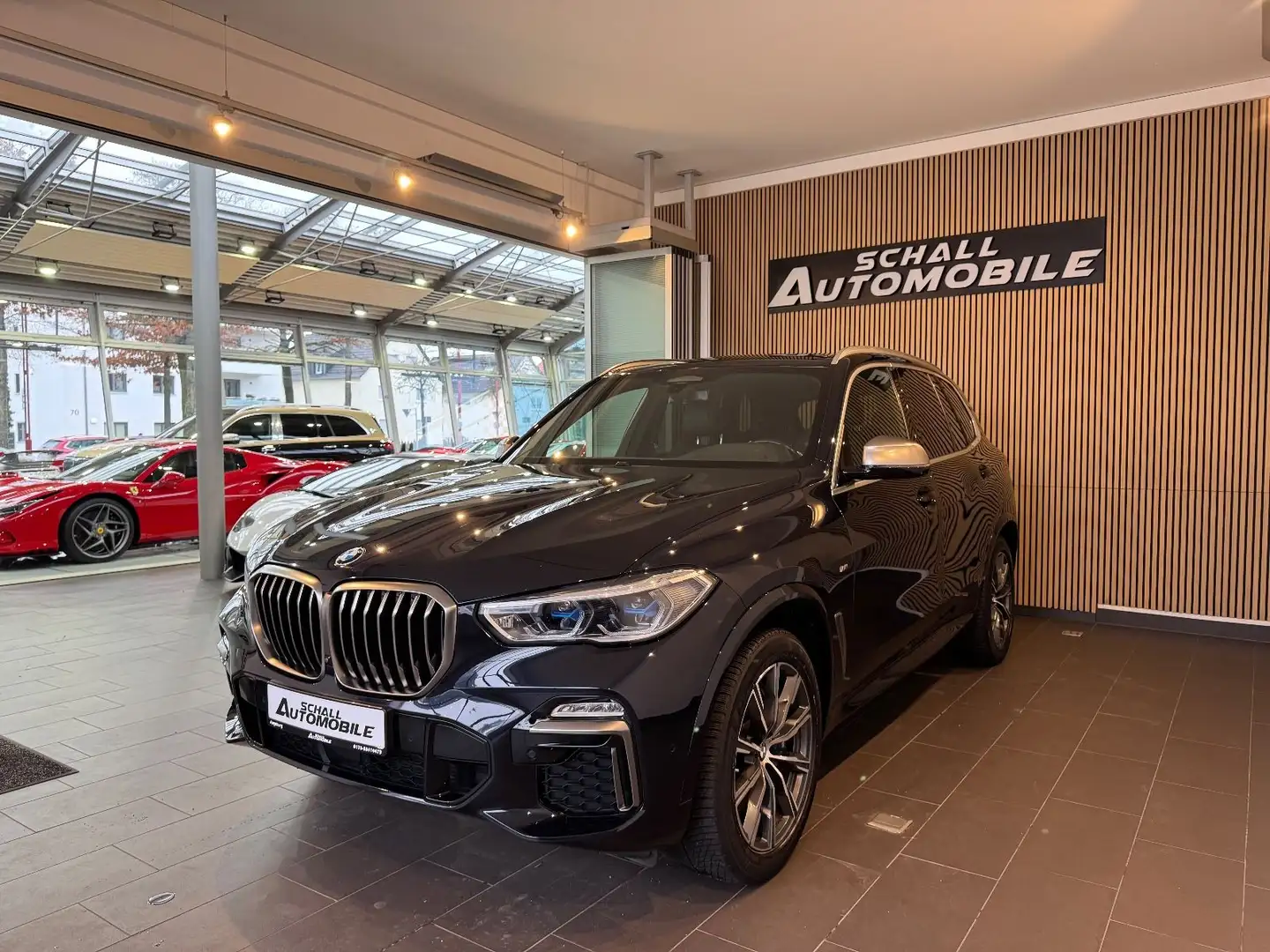 BMW X5 M i HEADUP/SHZG/LASER/AHK/SOUND/PANO/DRIVING Schwarz - 1