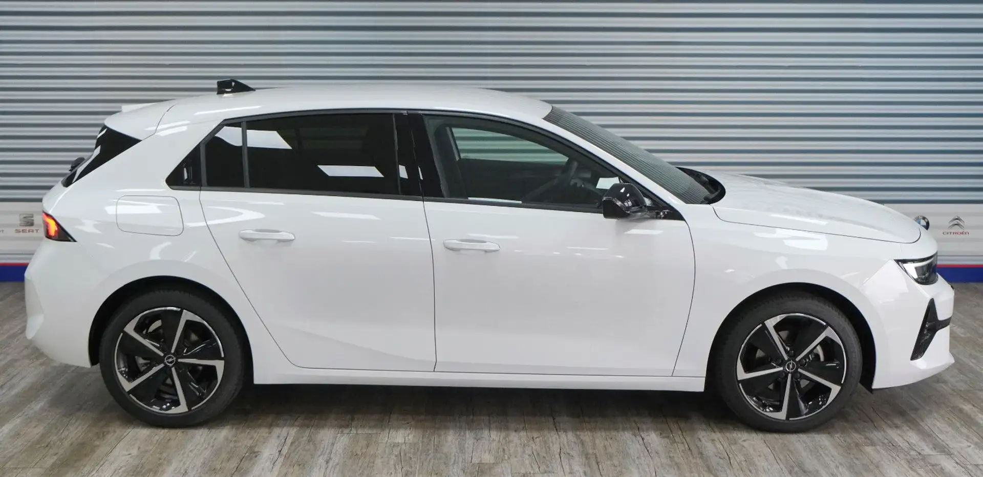 Opel Astra L 1.2 GS *NAVI/HIFI/HUD/360/LED/SHZ* Weiß - 2