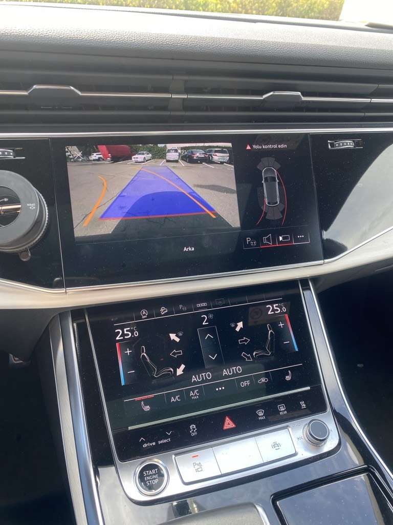 Second hand Audi Q8 