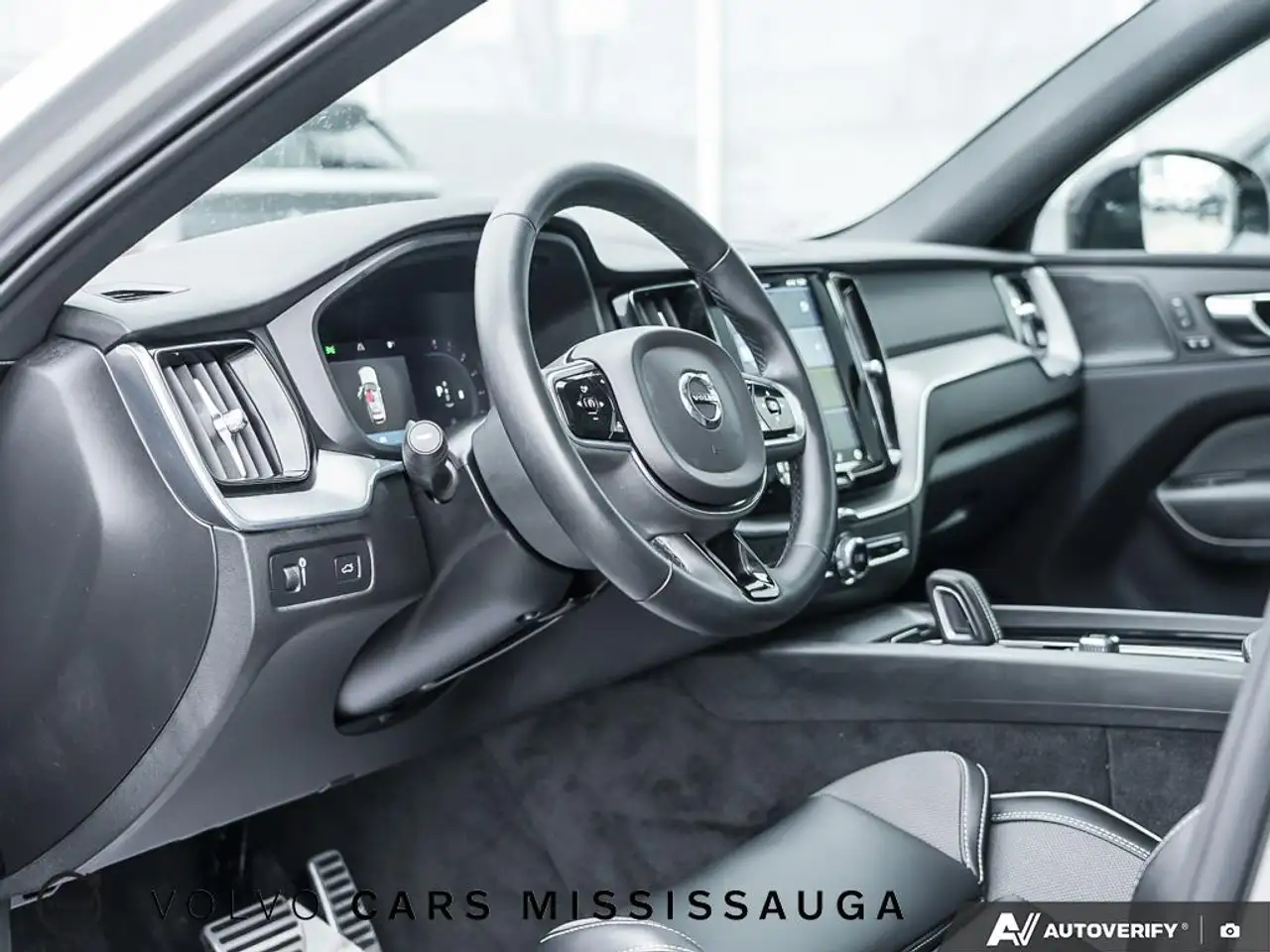 Volvo XC60 снимка Volvo XC60