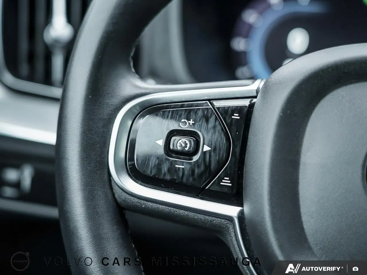 Volvo XC60 снимка Volvo XC60