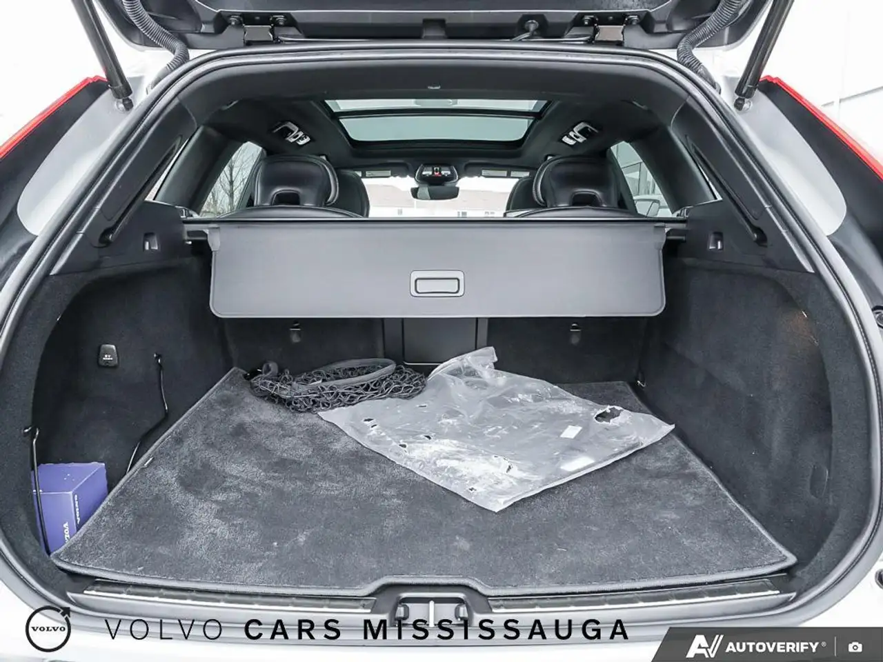 Volvo XC60 снимка Volvo XC60