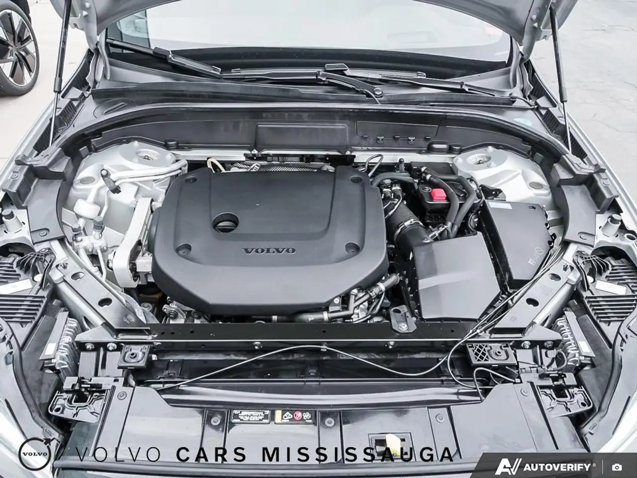 Volvo XC60 снимка Volvo XC60