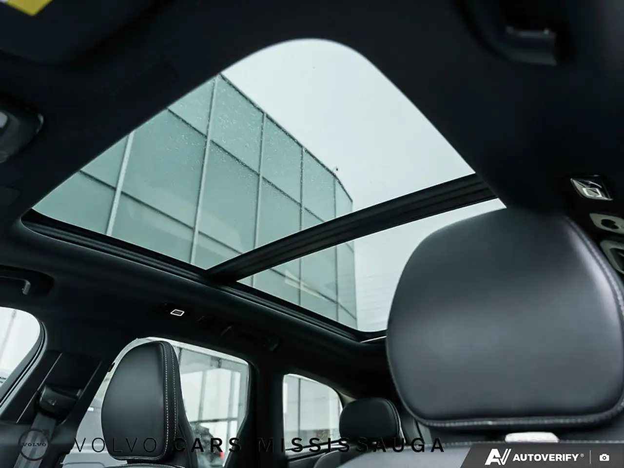 Volvo XC60 снимка Volvo XC60