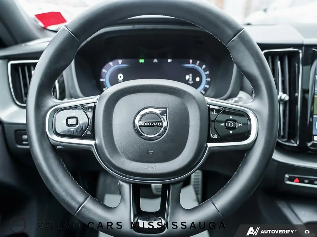 Volvo XC60 снимка Volvo XC60