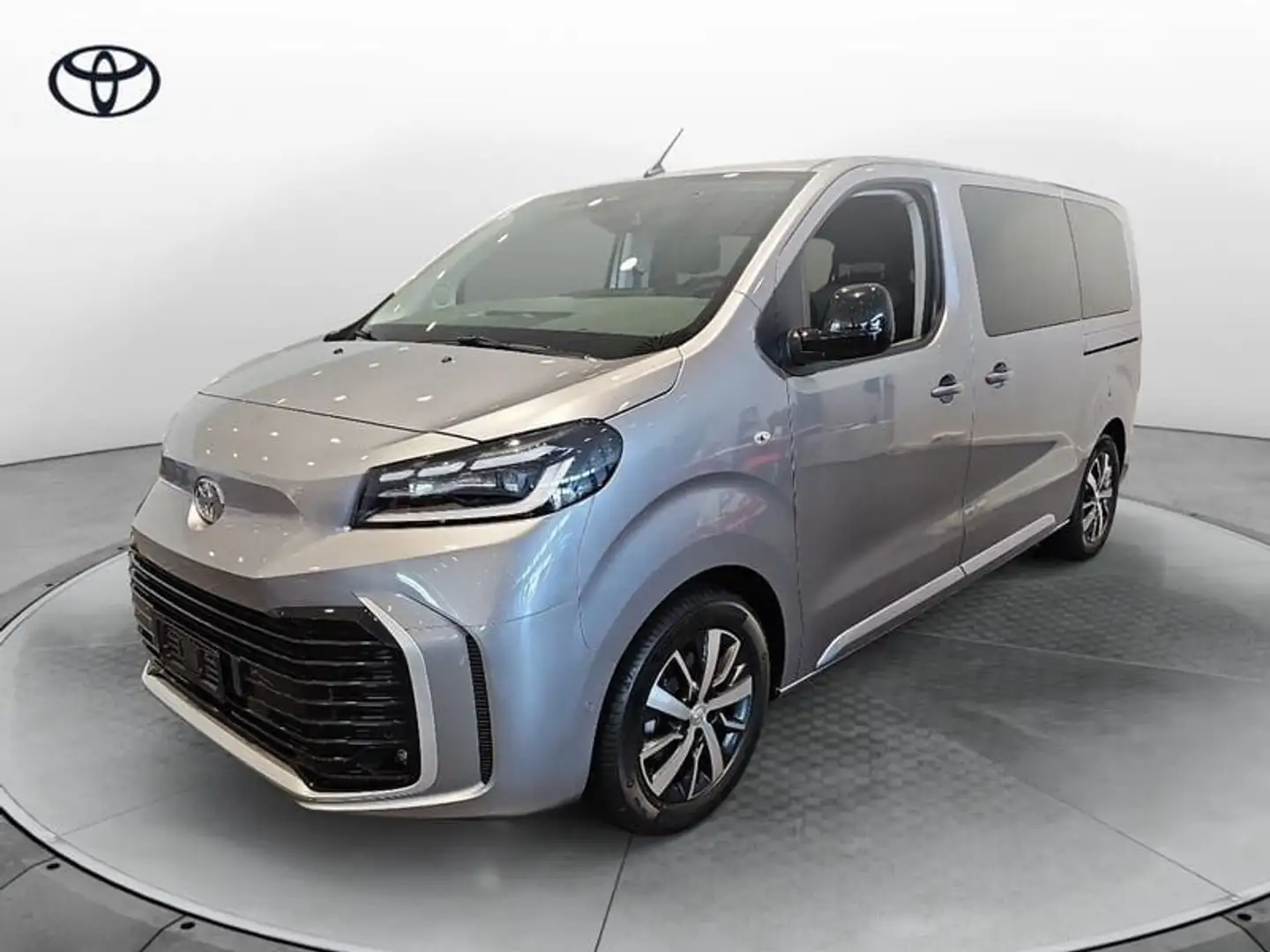 Toyota Proace 2.0D 177 CV L1 Medium A/T D Executive Ezüst - 1