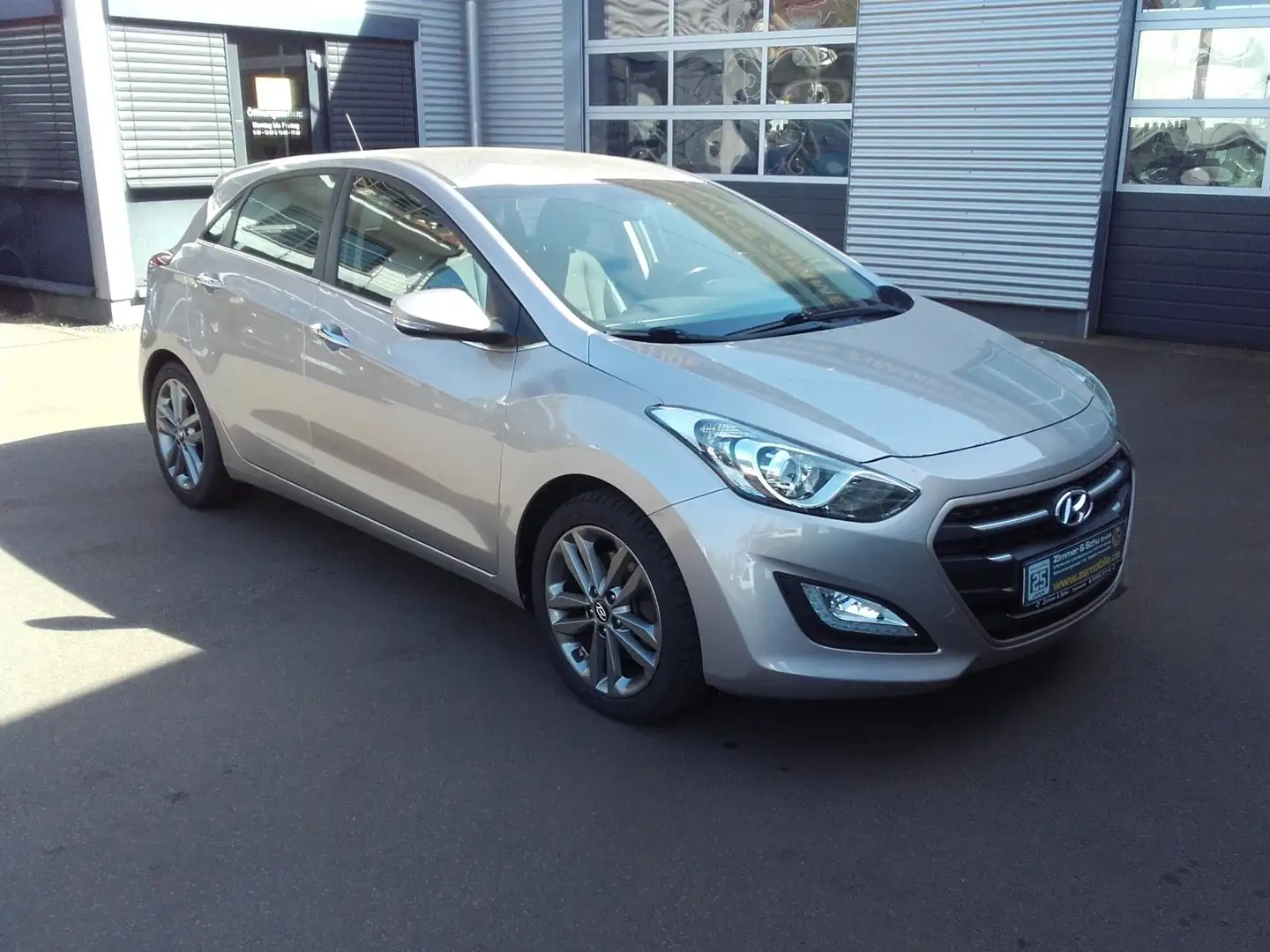 Hyundai i30 YES! Beige - 2