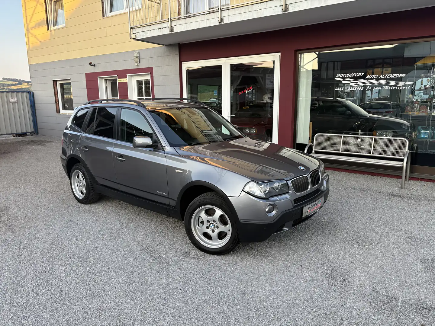 BMW X3 xDrive18d *1.BESITZ|PICKERL NEU* Gris - 1