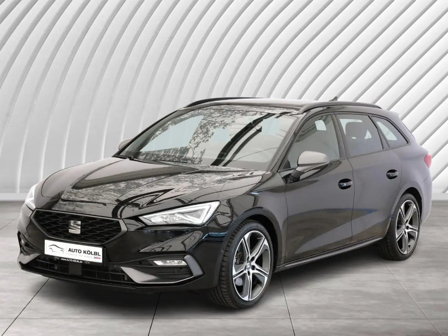 SEAT Leon Sportstourer FR Plus 2.0 TDI 4Drive 110 kW (150 PS Schwarz - 1
