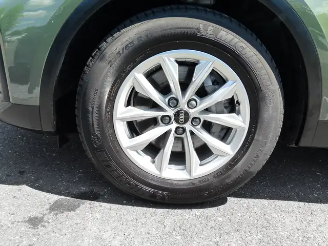 Audi Q5 view 7